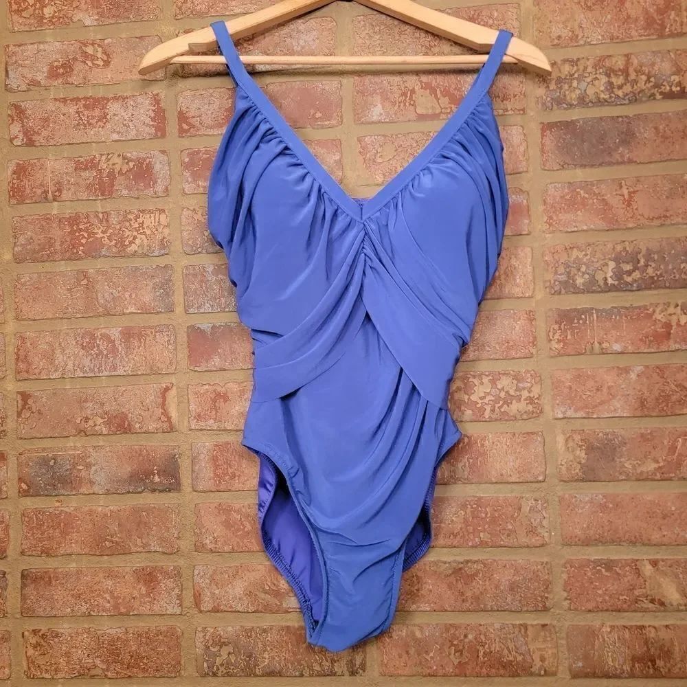 Magicsuit by Miraclesuit one piece bathing Suit size 8 NWOT